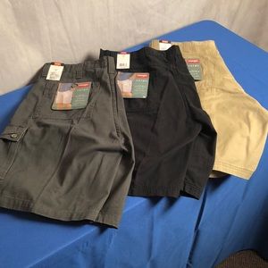 3 Brand New pairs of Wrangler Hero Cargo shorts